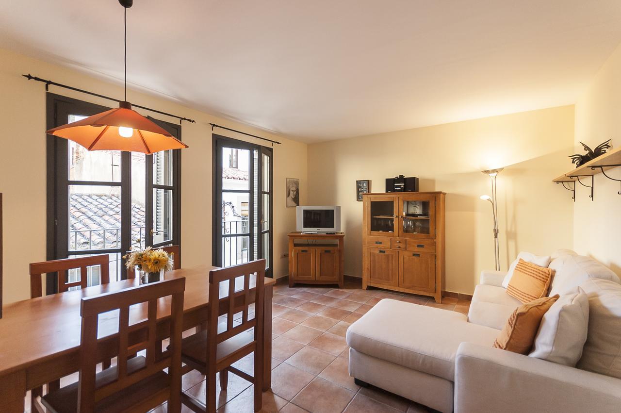 Lets Holidays Pau Moreu Apartment